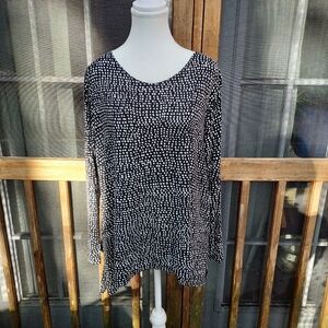 Spirithouse Women's Black and White Patterned Top